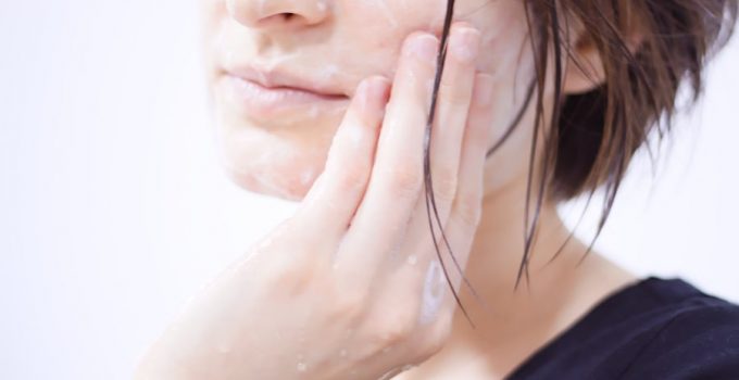 Cleanser vs Face Wash: Understanding Face Washing Products
