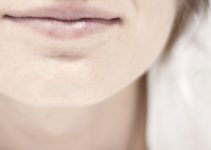 Top 6 Best Facial Razors for Women