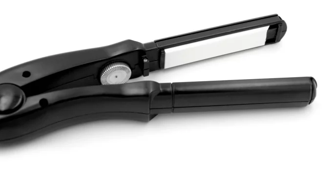 Best Hair Straighteners For Men (All Budgets)